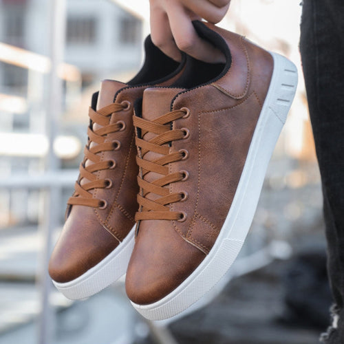 Matteo Leather Sneakers