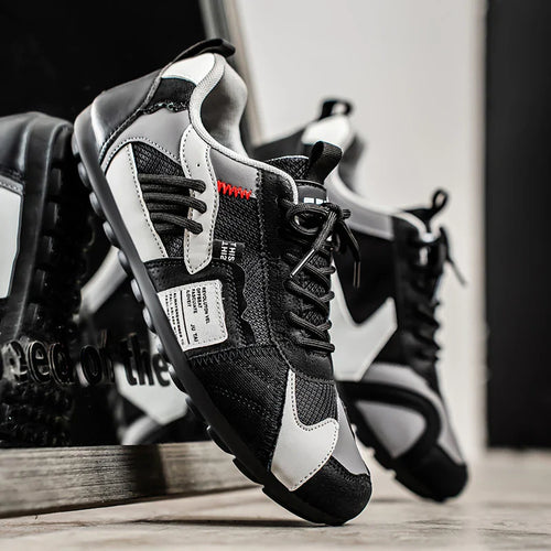 Trail Blazer Sneakers